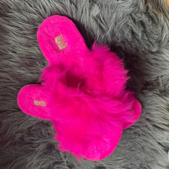 Ugg slide/slip in slipper sandals - Picture 2 of 5